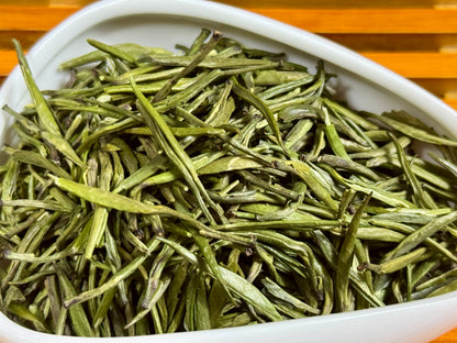 Bird’s Tongue Premium Green Tea