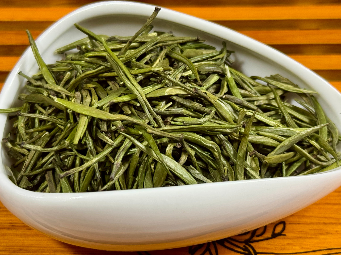 Bird’s Tongue Premium Green Tea