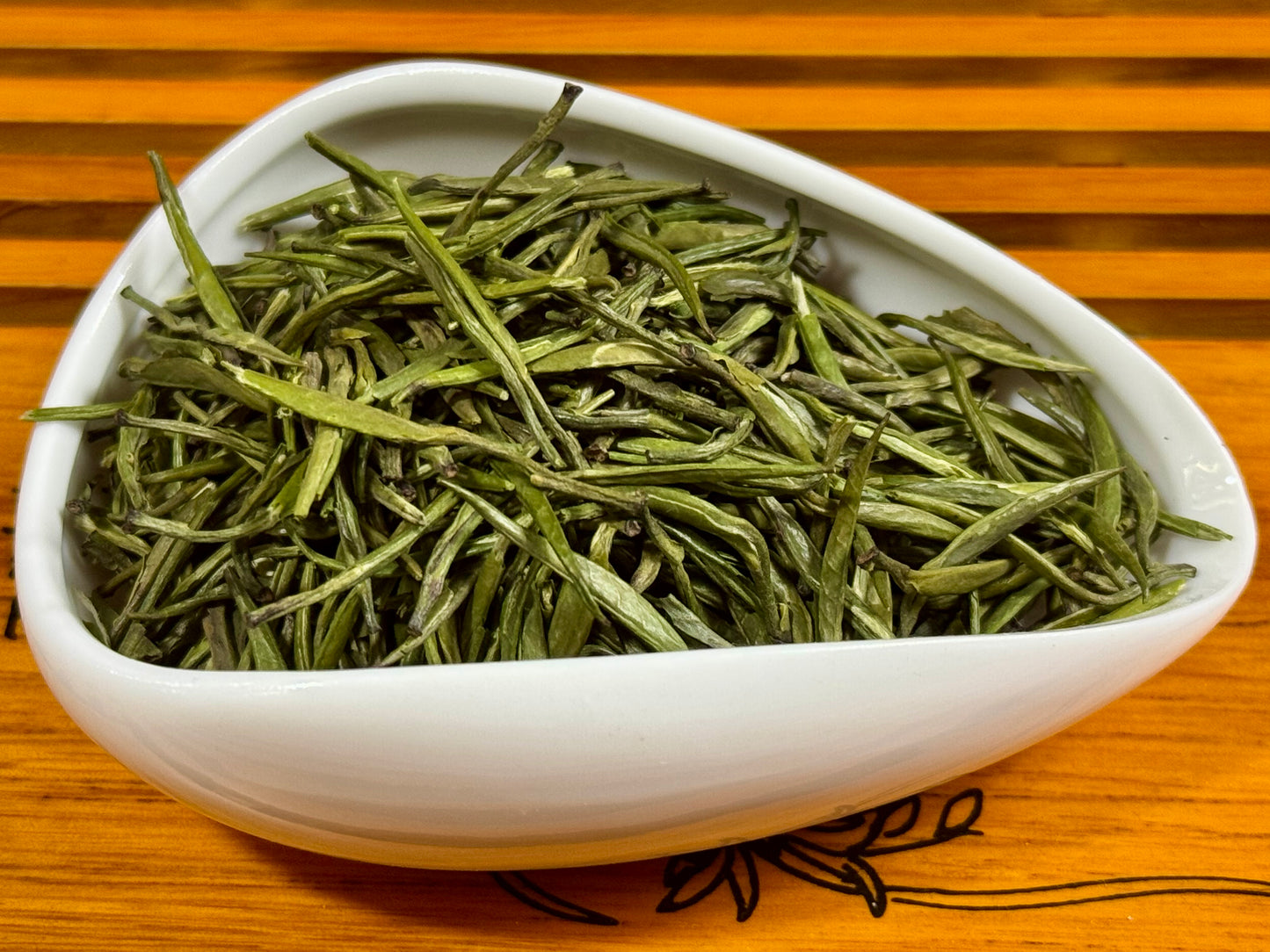 Bird’s Tongue Premium Green Tea