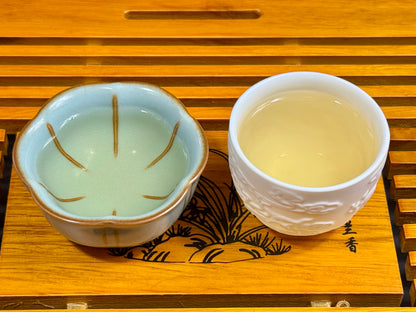 Bird’s Tongue Premium Green Tea