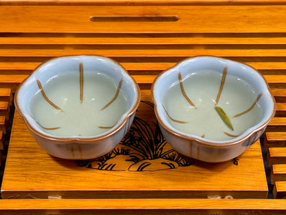 Bird’s Tongue Premium Green Tea